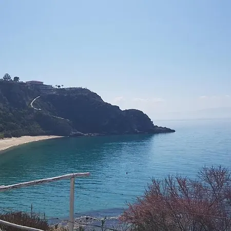 Ilaria Casa - Tropea קאפו ואטיצ'אנו